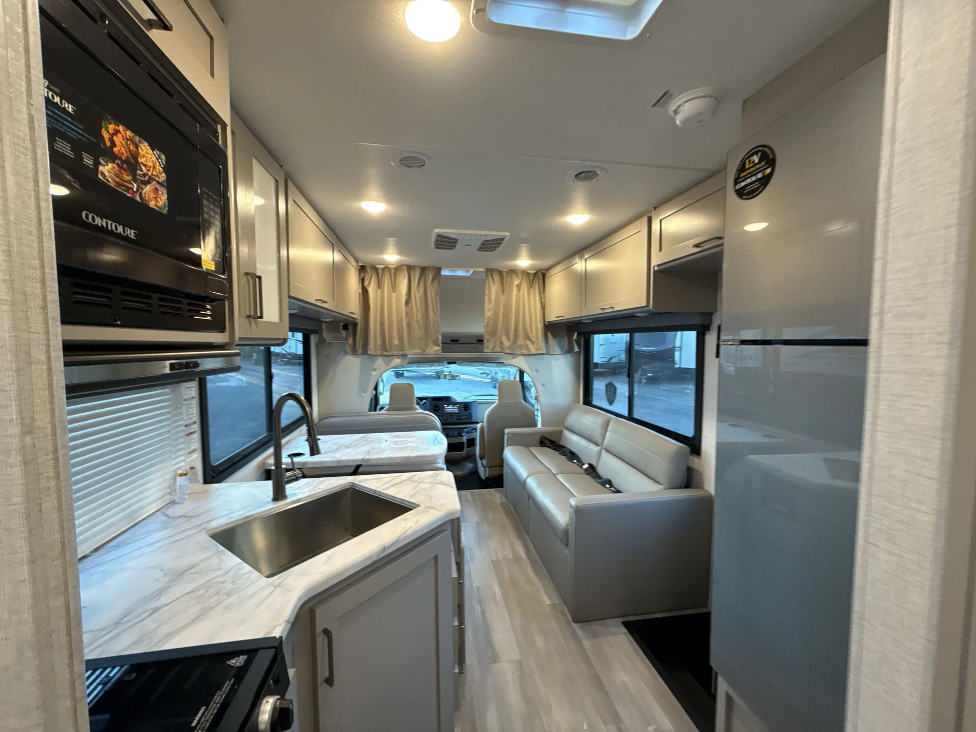 2026 Thor Motor Coach Coleman 28EZ — living area main