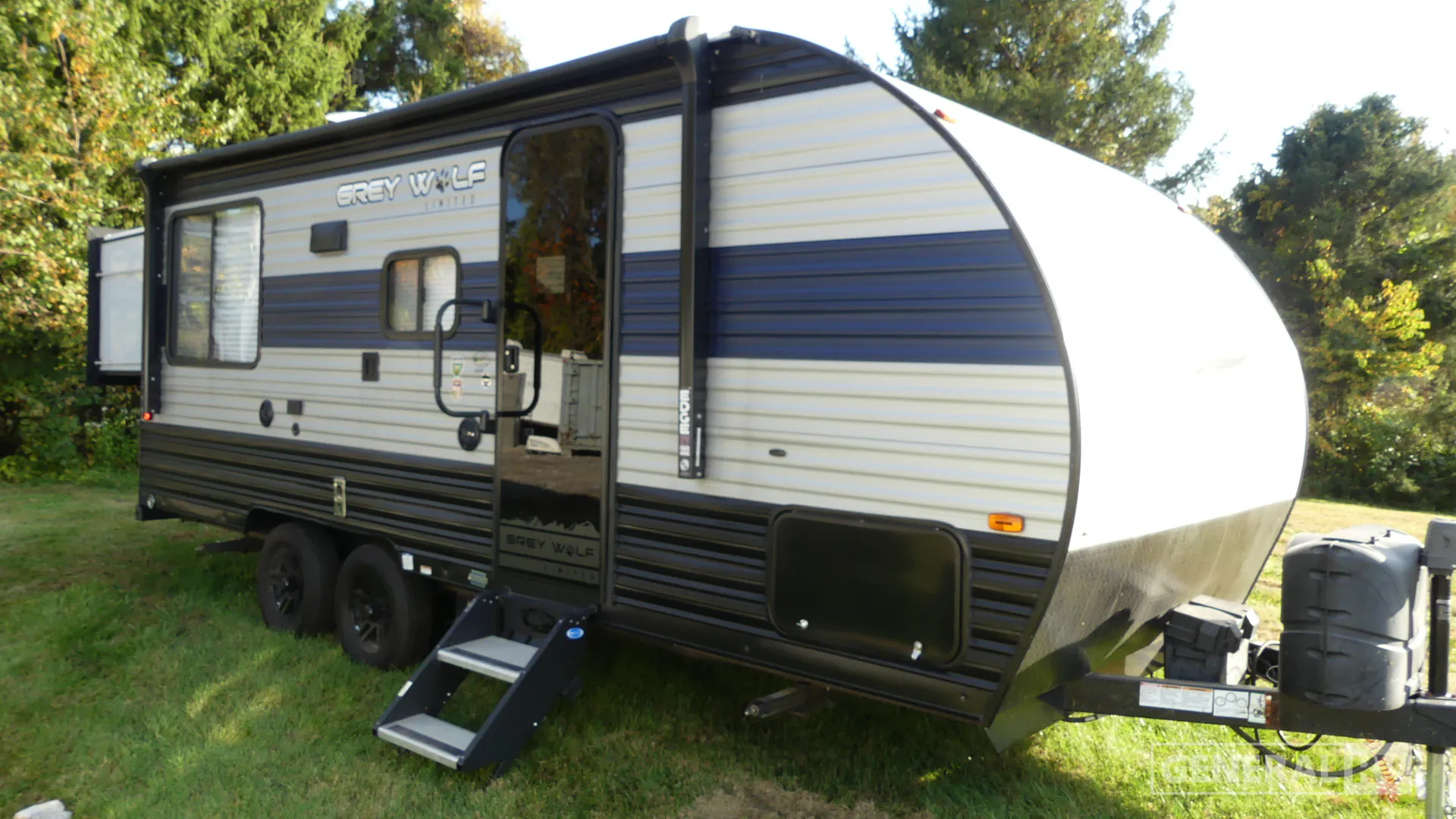 2021 Forest River Cherokee Grey Wolf 19SM