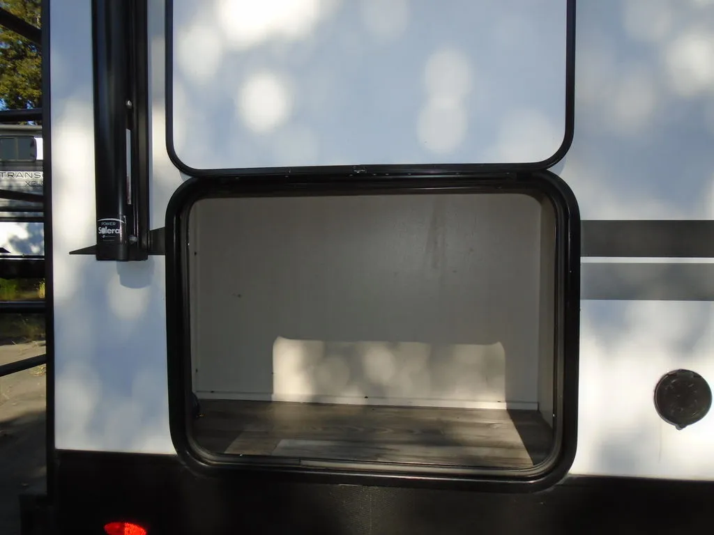 2023 Highland Ridge RV Ultra Lite 242RL - Photo 4