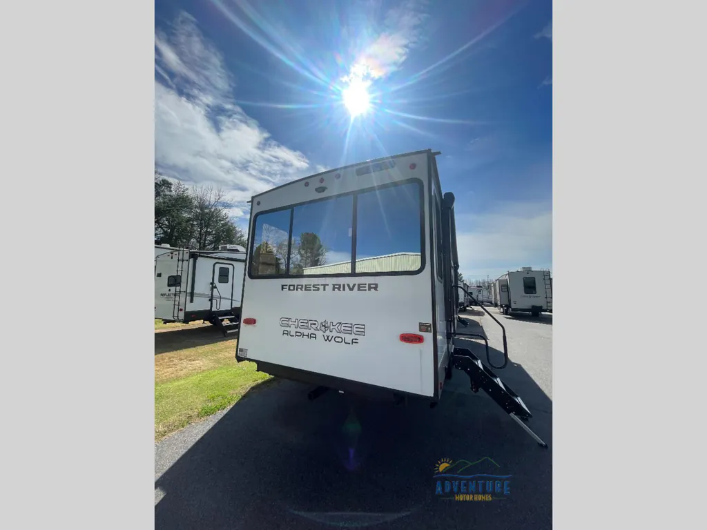 2025 Forest River Cherokee Alpha Wolf 2500RL, Photos photo 5