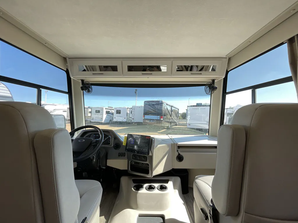 2026 Thor Motor Coach Freedom Traveler A29, Photos photo 13