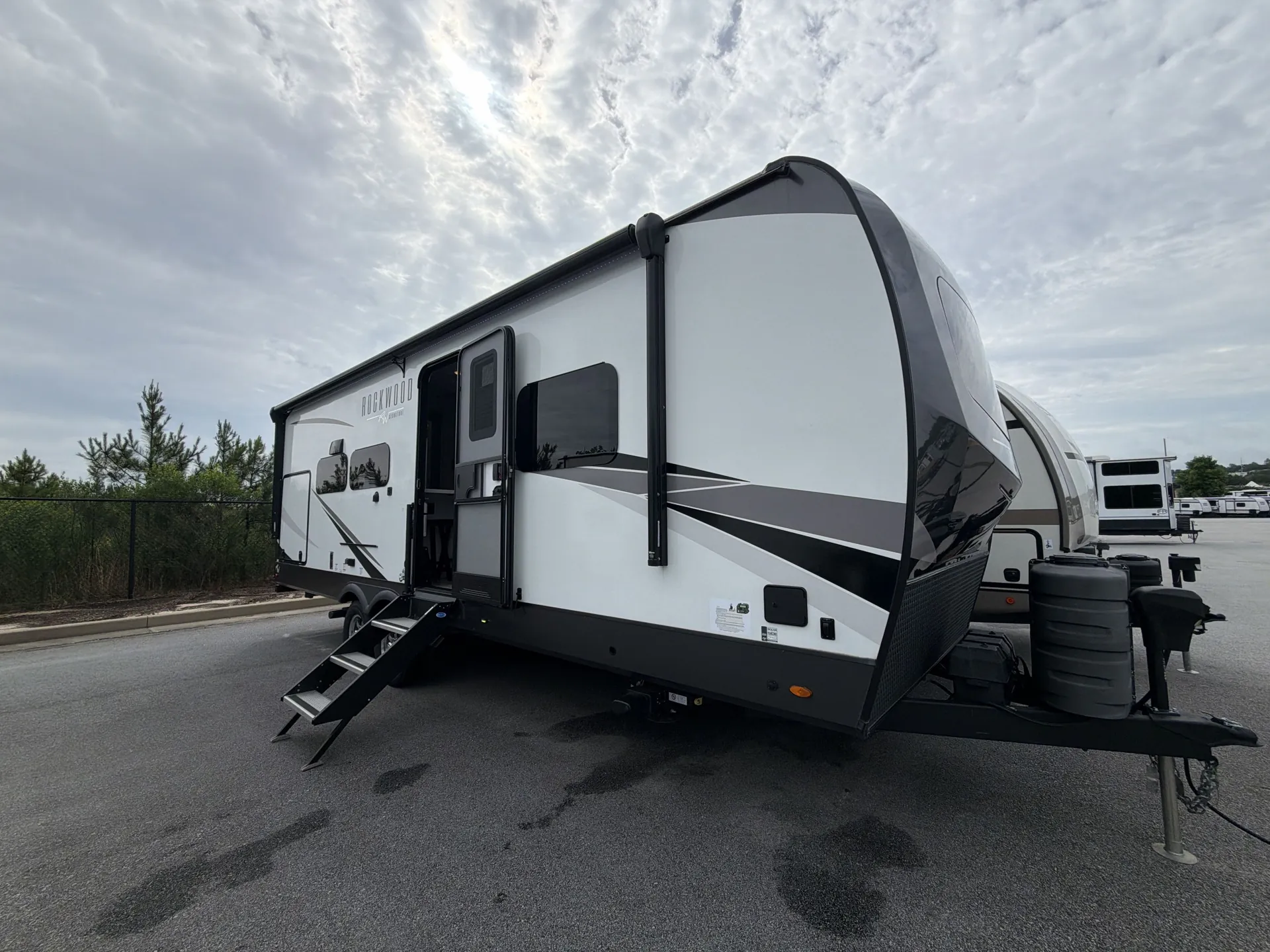 2024 Forest River Rockwood Signature 8265KBS — campside