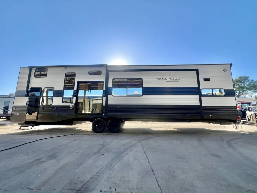 2026 Forest River Cherokee Timberwolf 39DK, Photos photo 9