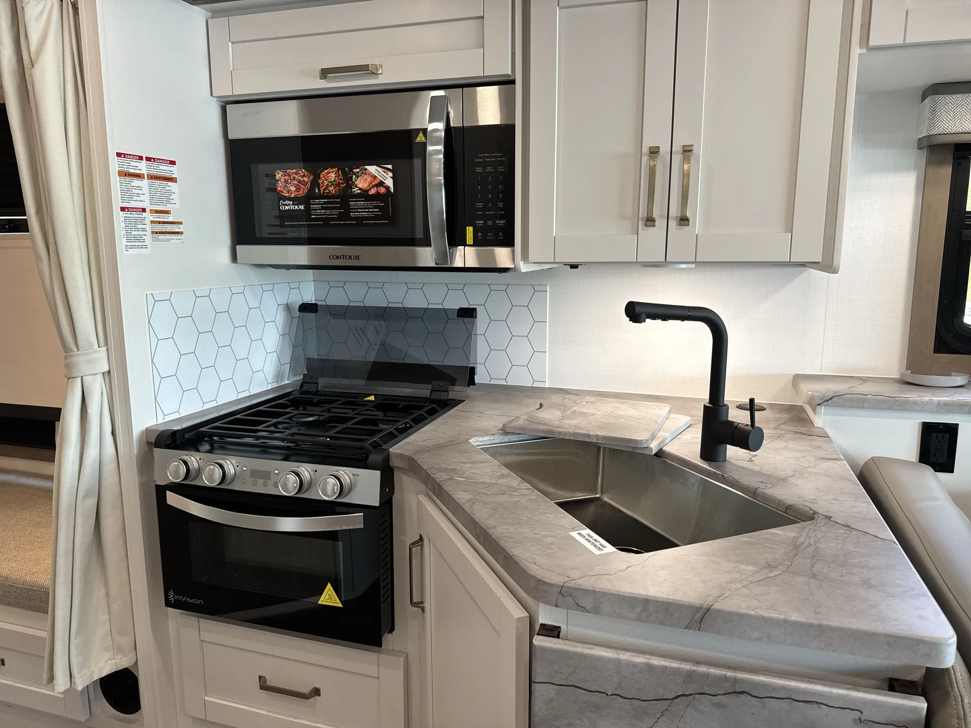 2027 Jayco Alante 29F — kitchen