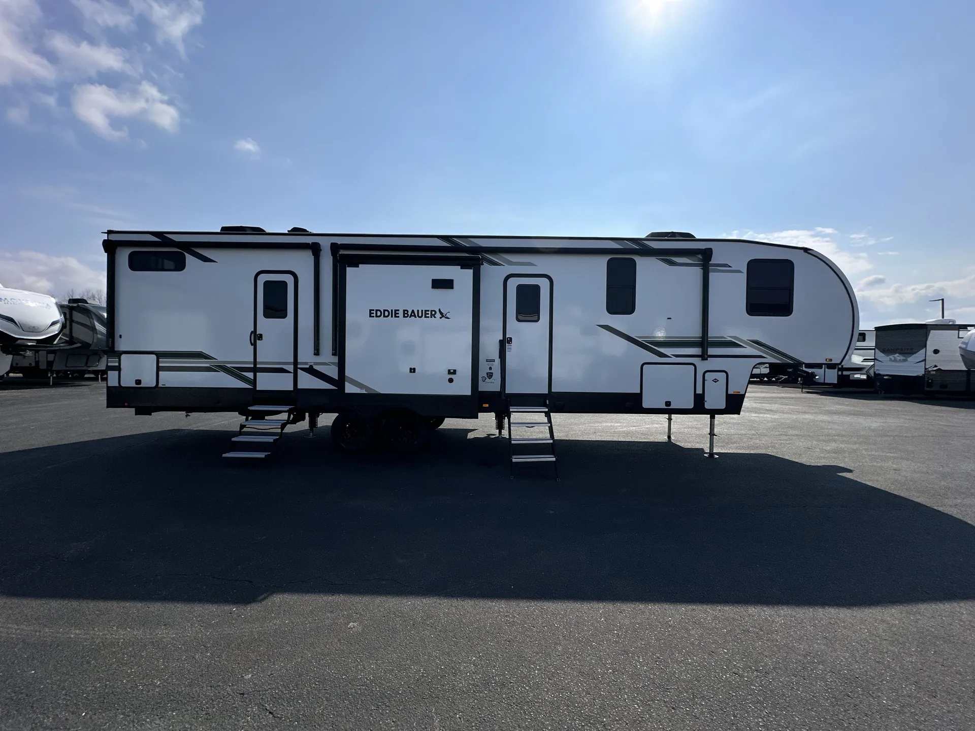 2025 Heartland Eddie Bauer Signature 3600LF — living area main