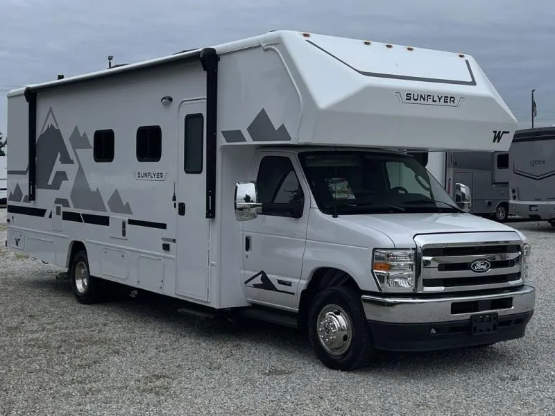 2027 Winnebago Sunflyer 28MB - Photo 2