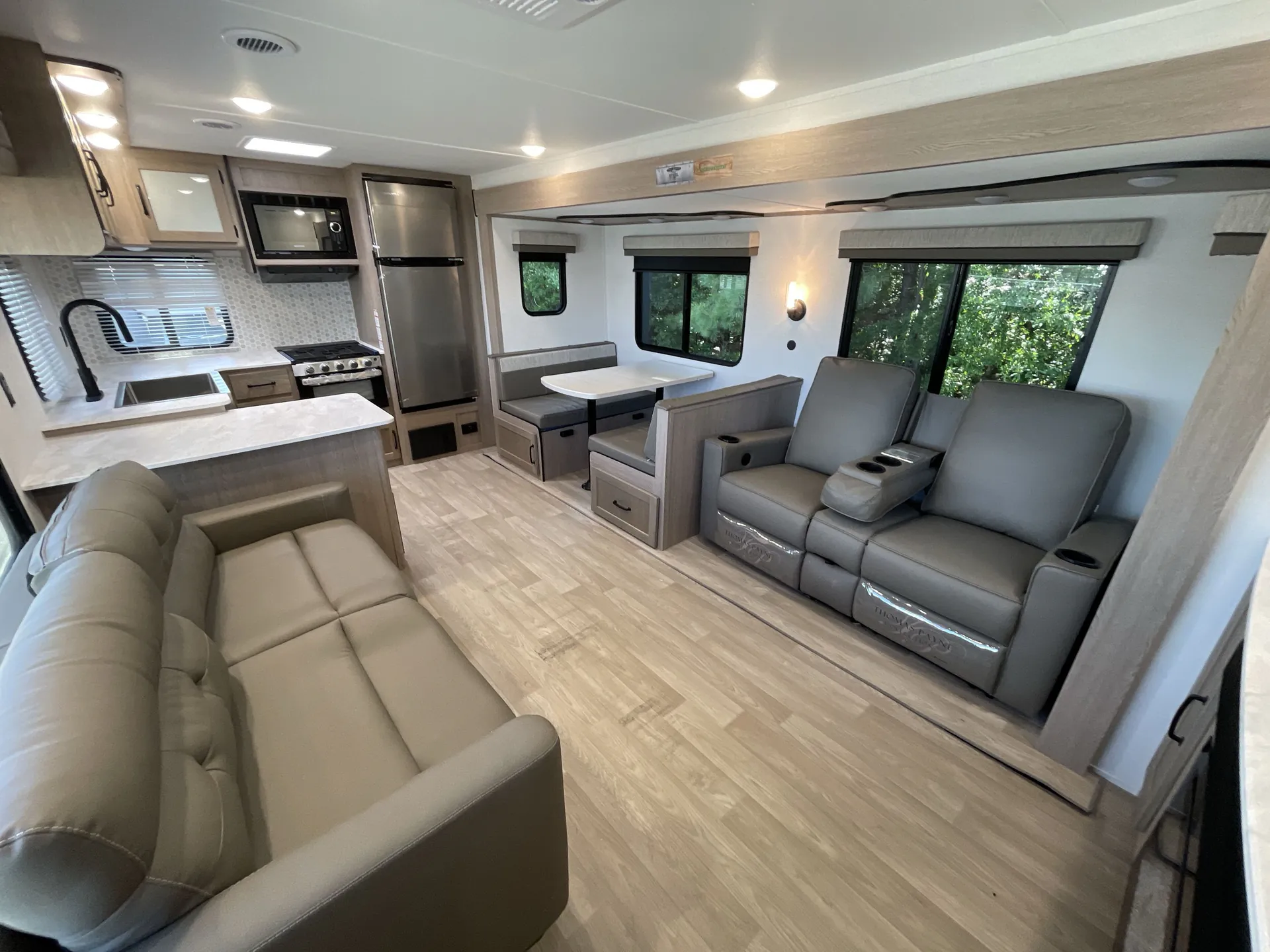 2027 Gulf Stream Conquest Supreme 302SBW — living area main