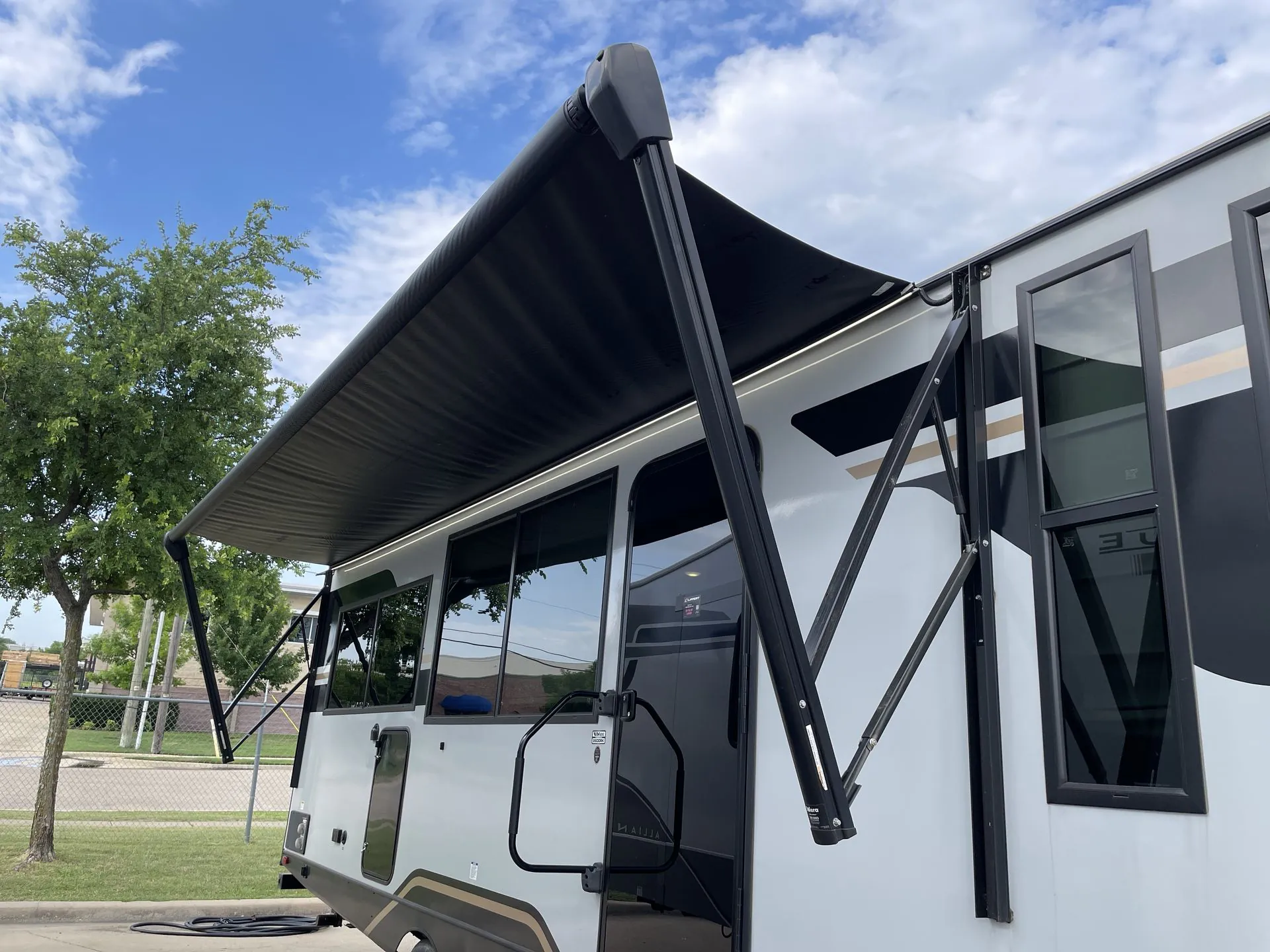 2025 Forest River Vibe 2600RK - Photo 4