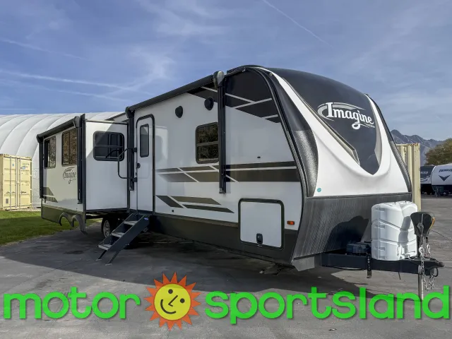 2022 Grand Design Imagine 2970RL - Photo 2