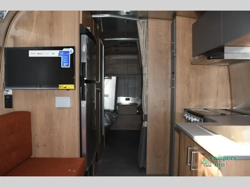 2026 Airstream Trade Wind 25FB - Photo 3