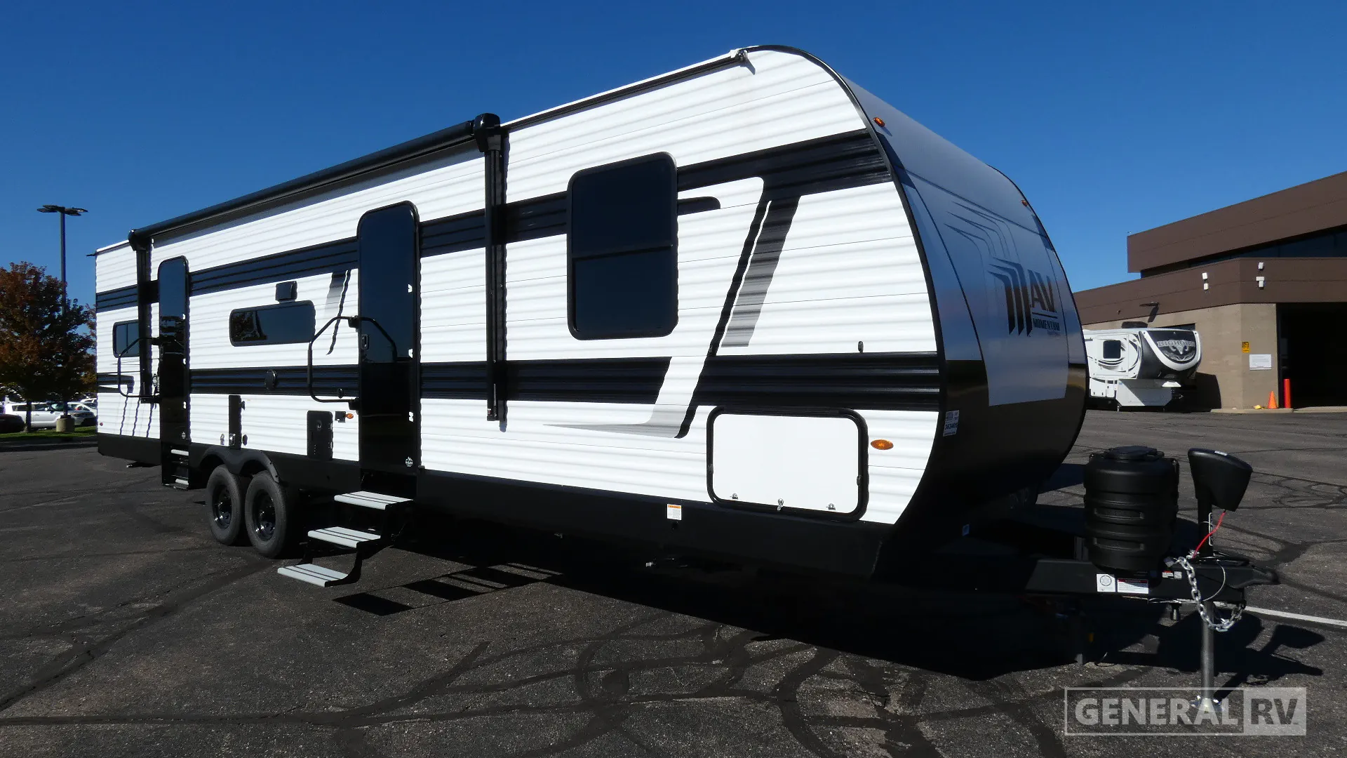 2027 Momentum MAV 30MAV