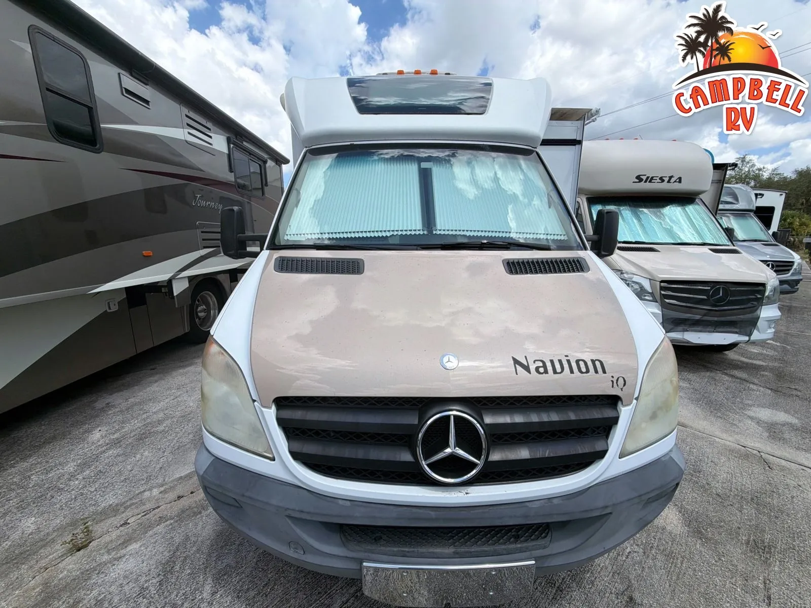 2013 Winnebago Navion 24G - Photo 3