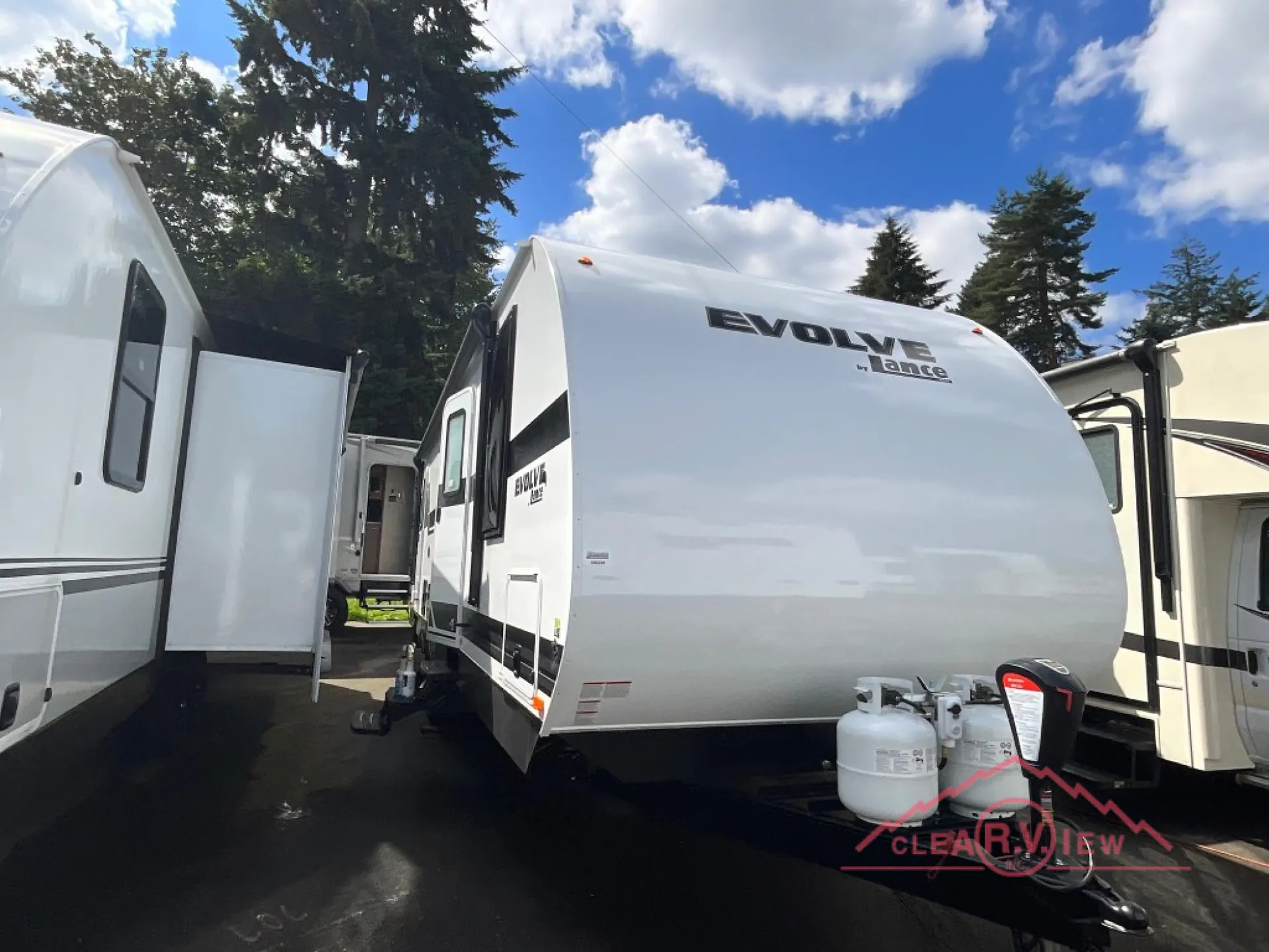 2027 Lance Evolve 2685 - Photo 3