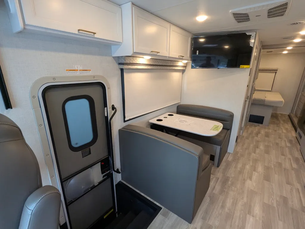 2026 Thor Motor Coach Windsport 29L, Photos photo 16