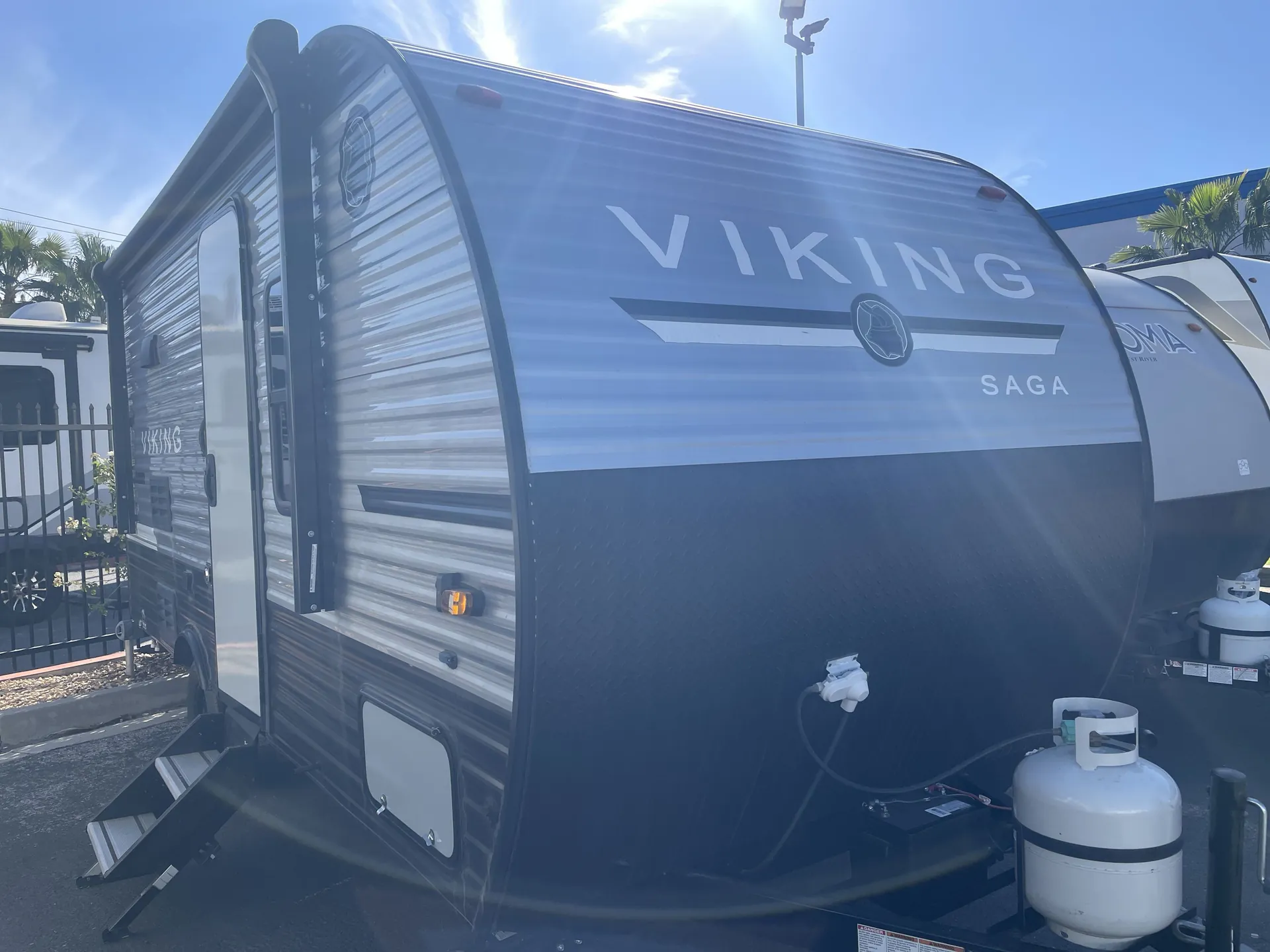 2021 Coachmen Viking Ultra-Lite 17FQ - Photo 2