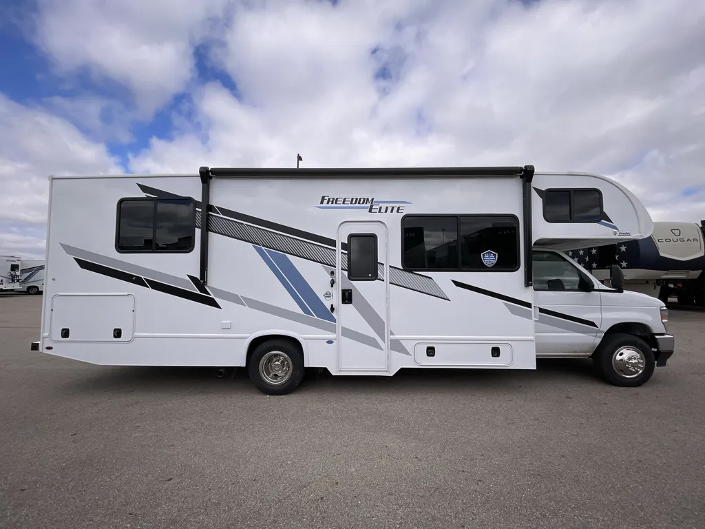2026 Thor Motor Coach Freedom Elite 28HZ, Photos photo 3