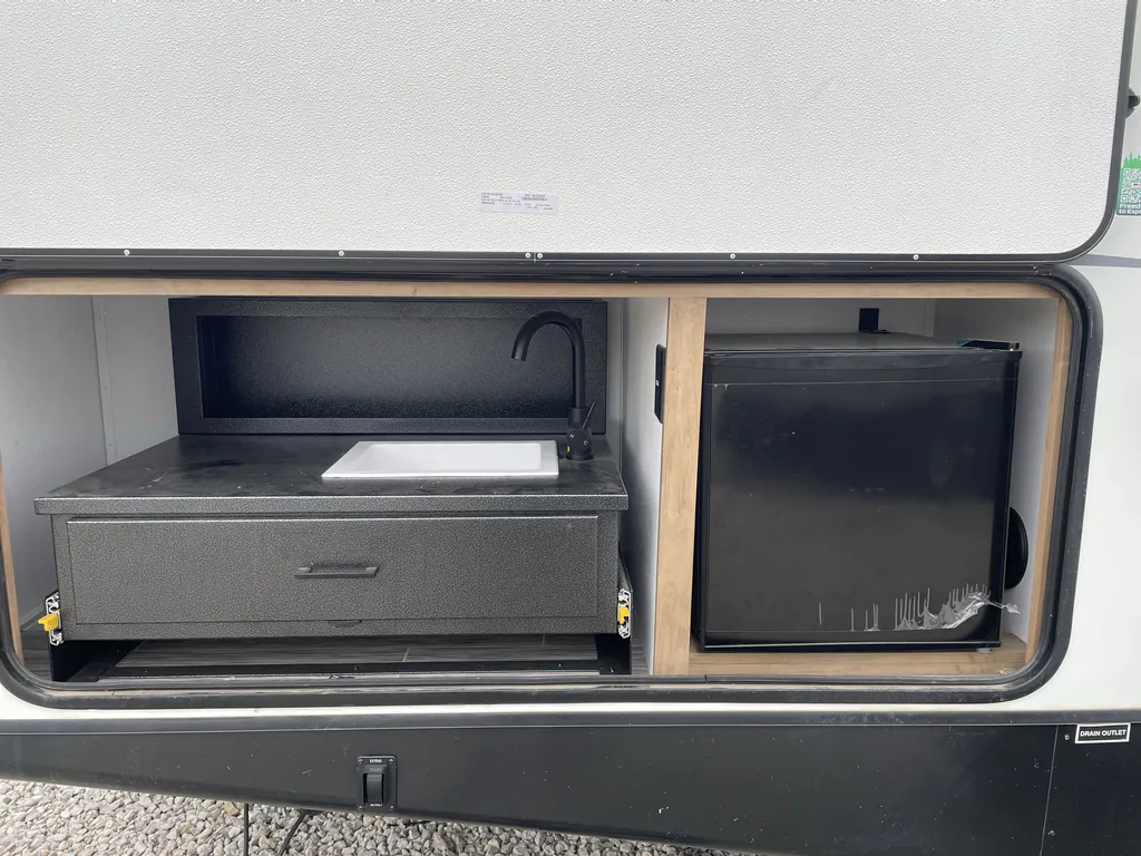 2024 Coachmen Freedom Express Ultra Lite 258BHS, Photos photo 22