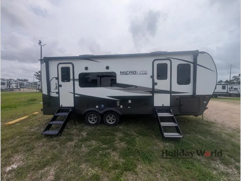 2025 Forest River Flagstaff Micro Lite 25SRK - Photo 4