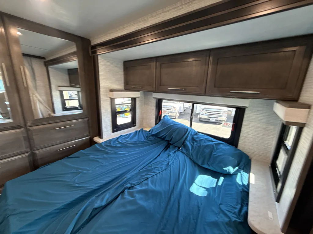 2025 Entegra Coach Vision 27A, Photos photo 21