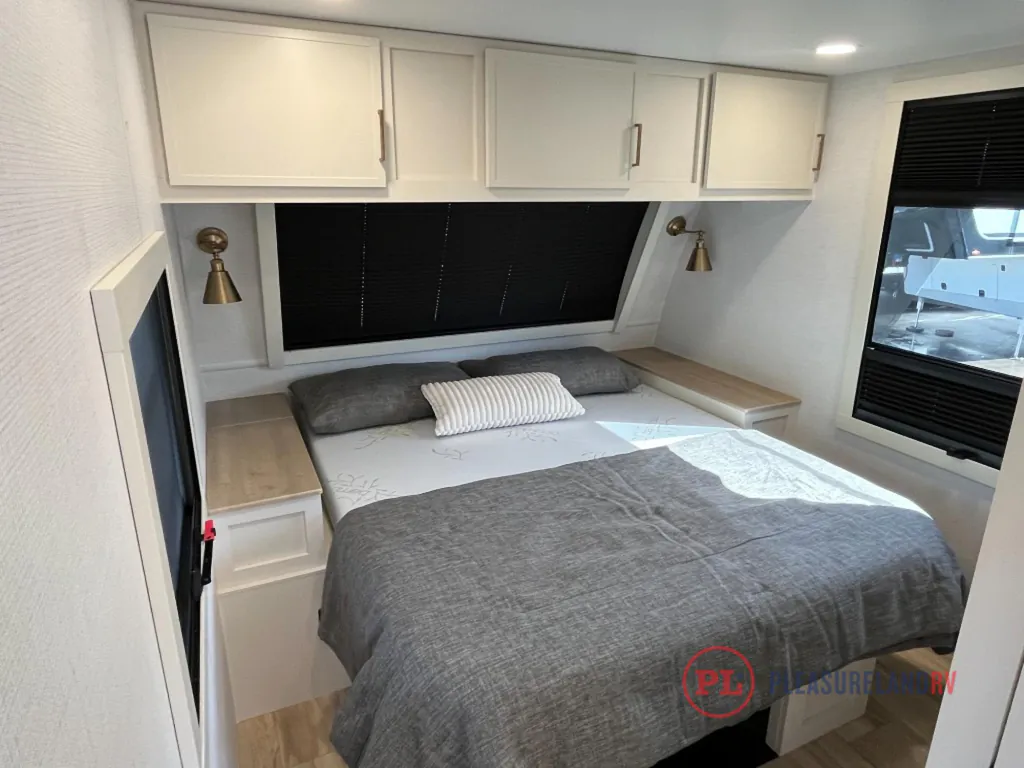 2025 Brinkley Model I 265, Photos photo 5