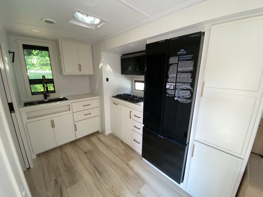2026 Brinkley Model I 235, Photos photo 11