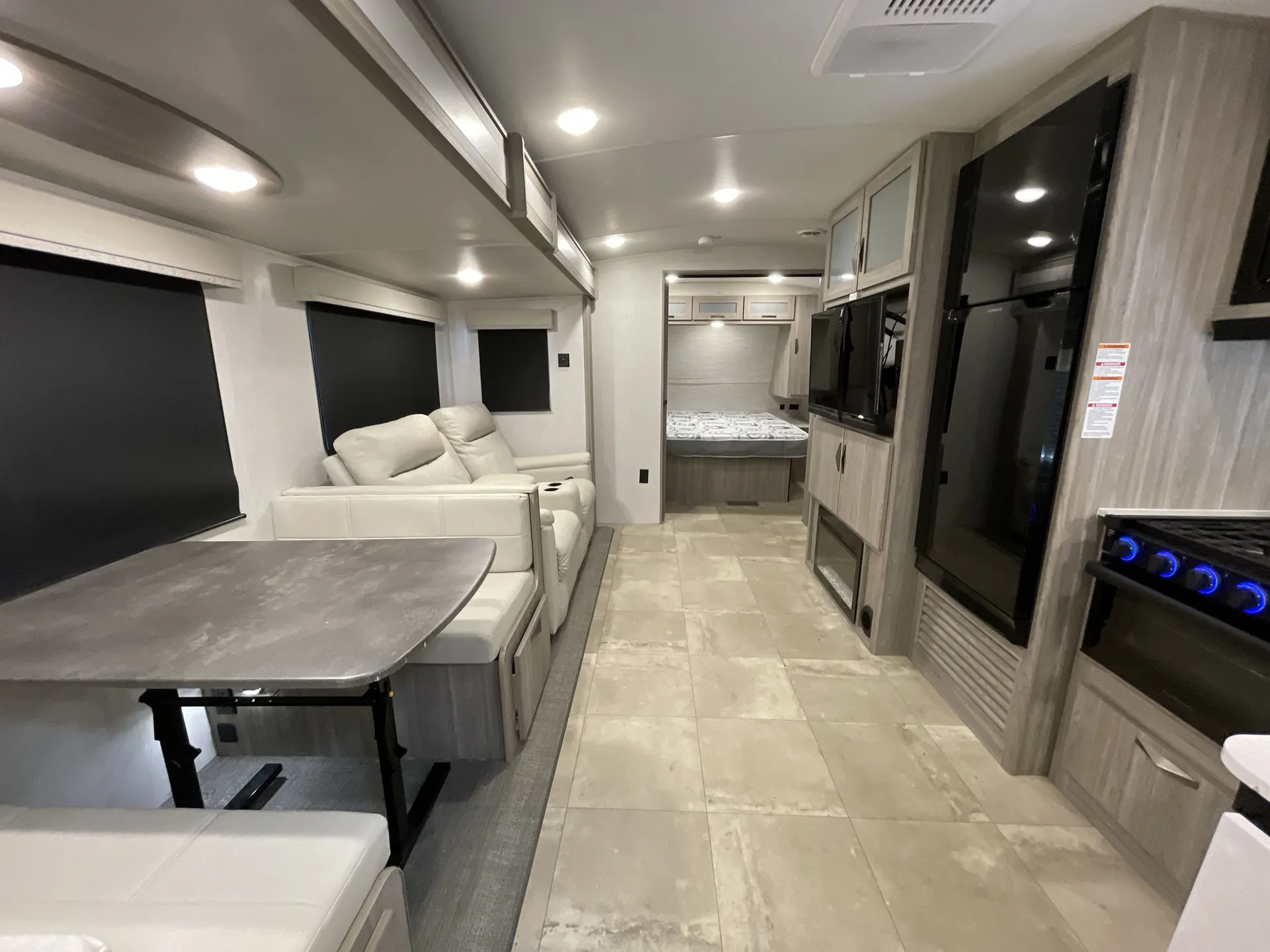 2024 Keystone Passport 2605RB — living area main
