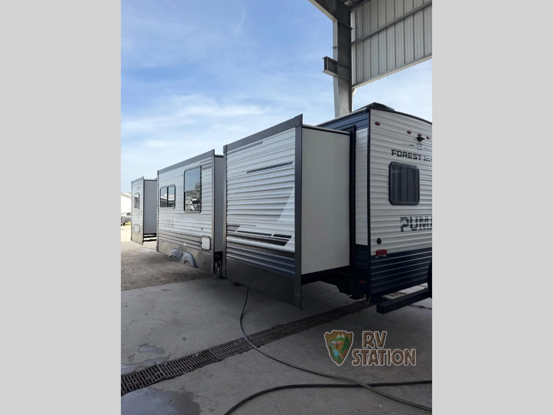 2027 Forest River Puma 32BHFS - Photo 4