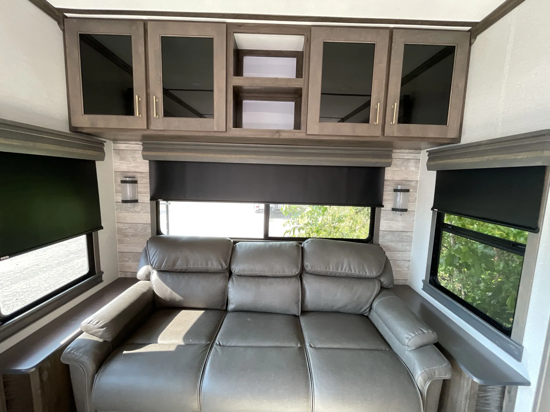 2021 Alliance RV Paradigm 340RL — living area main