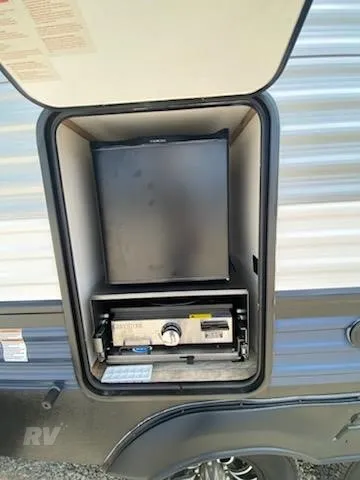 2025 Palomino Puma 337BH, Photos photo 24