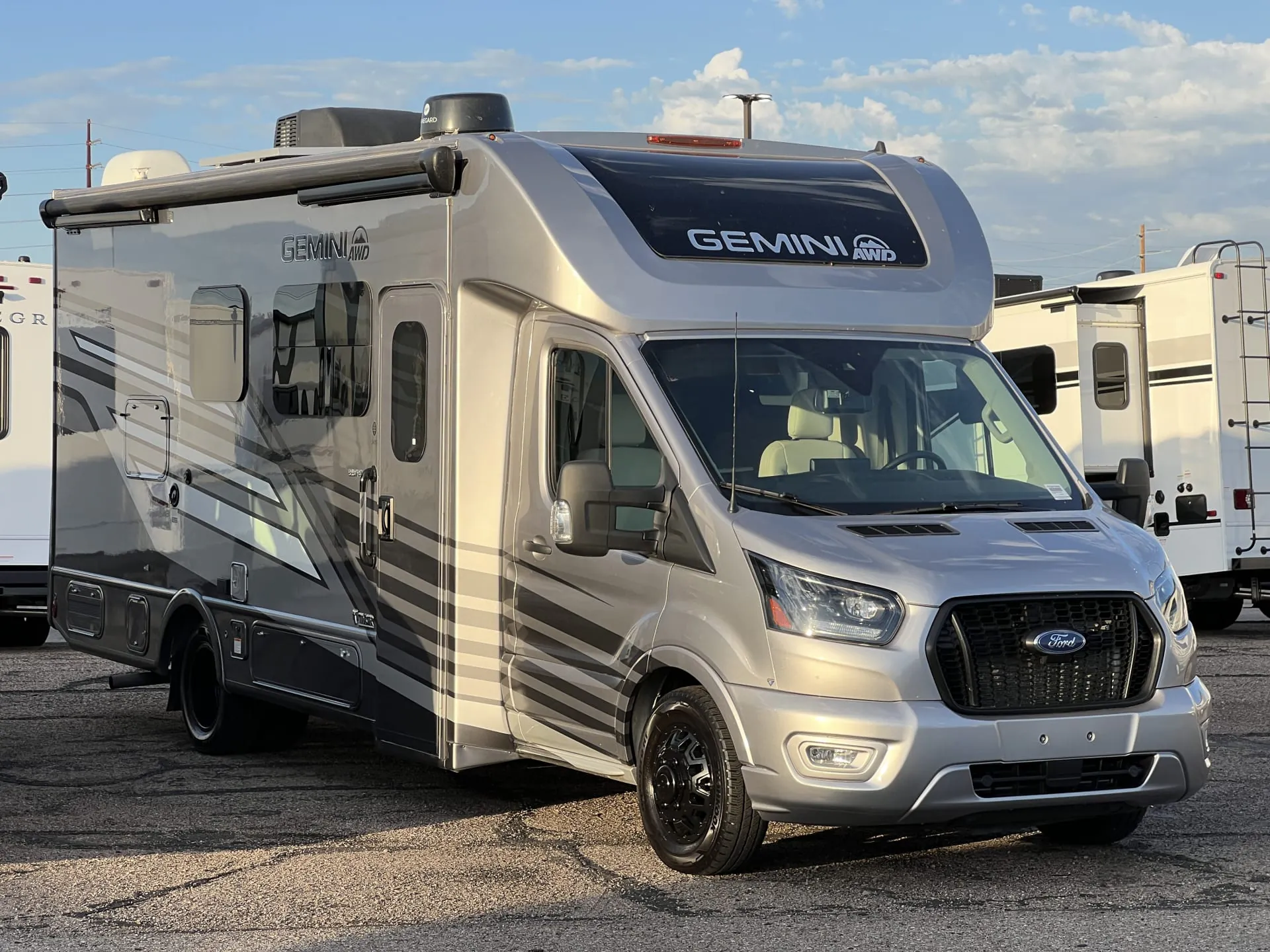 2025 Thor Motor Coach Gemini AWD 24JG - Photo 2