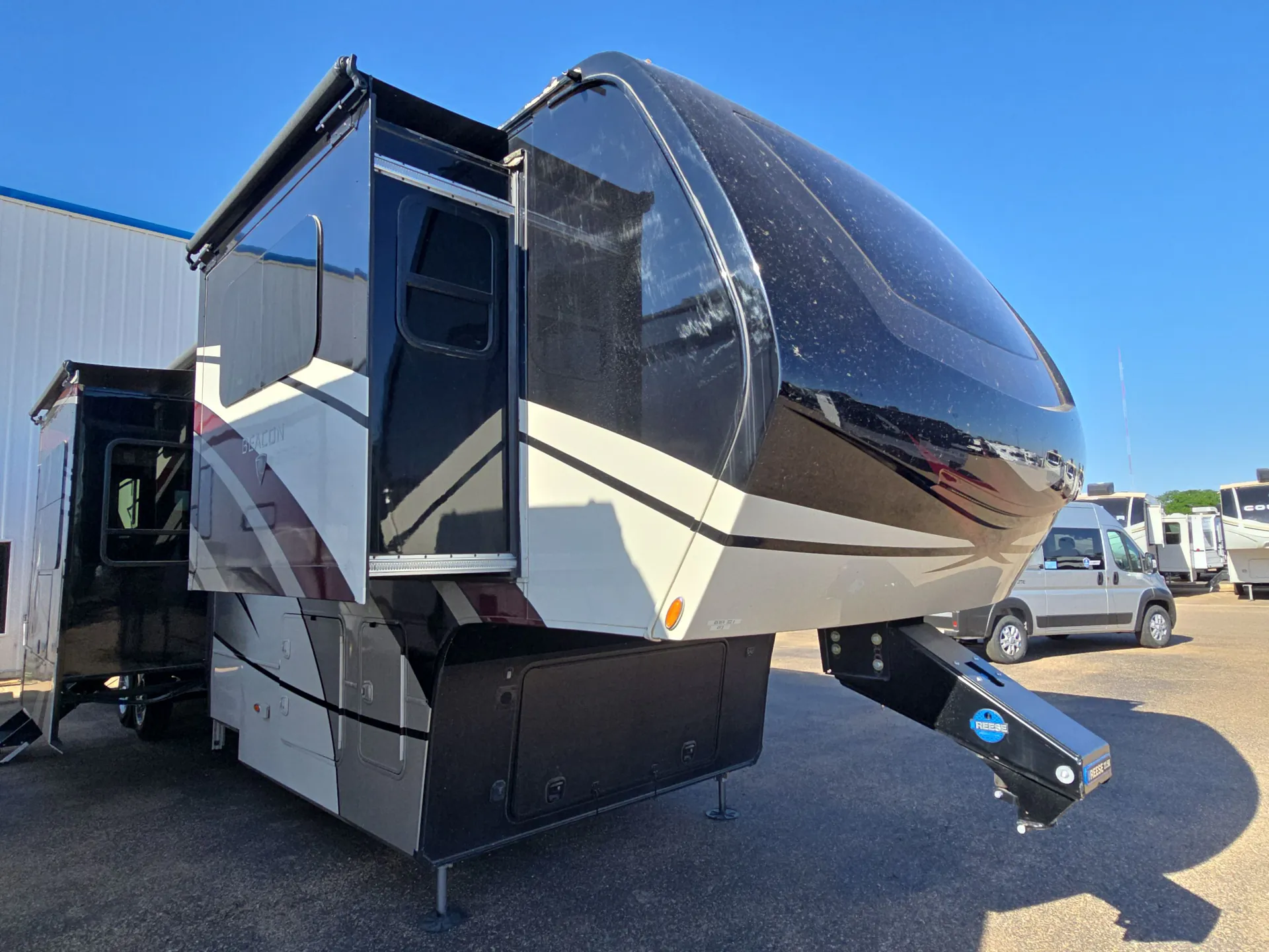 2022 Vanleigh Beacon 41FLB - Photo 2