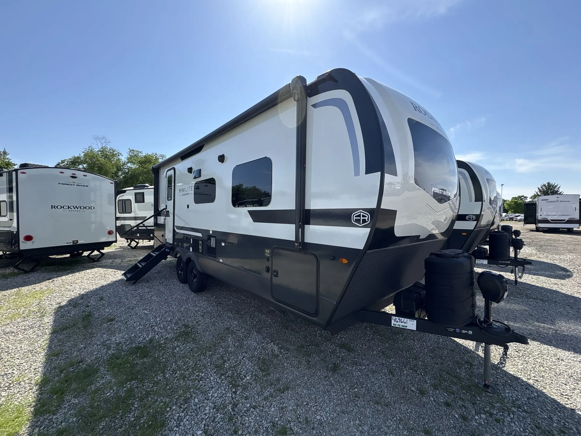 2026 Forest River Rockwood Mini Lite 2511S - Photo 3