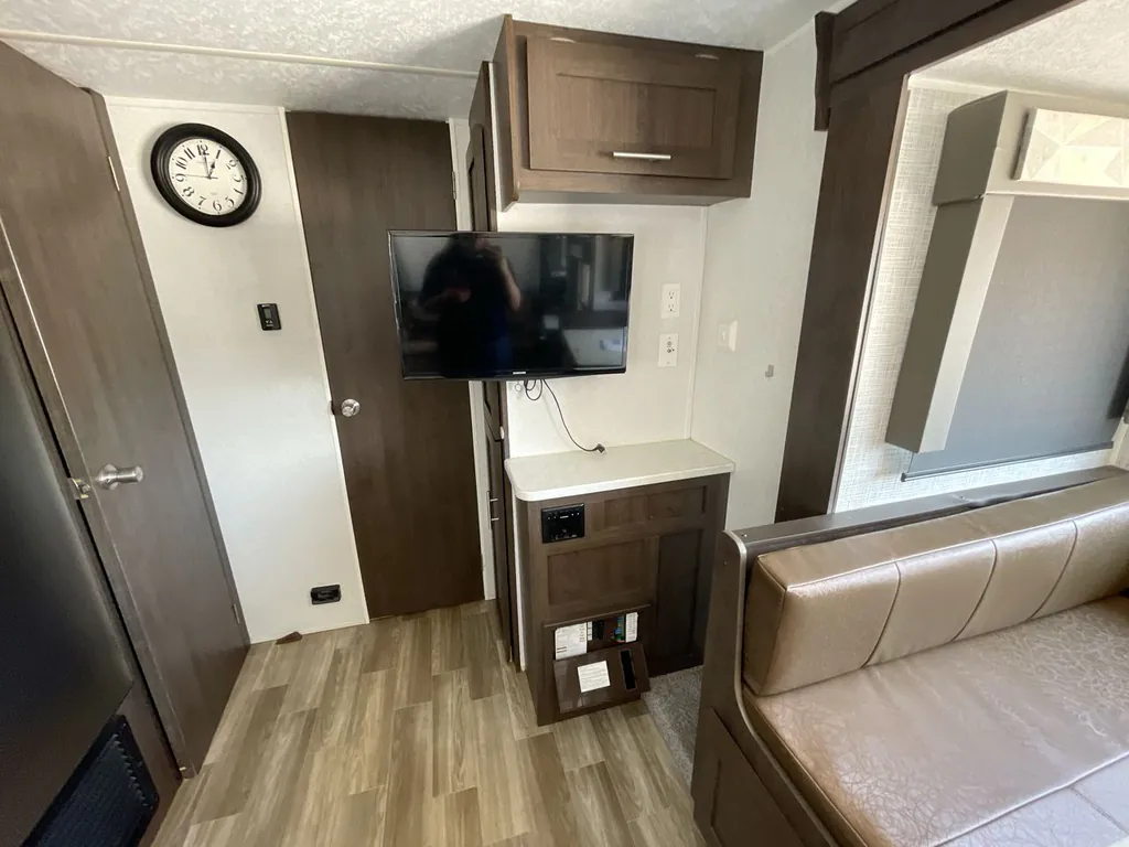 2020 Forest River Wildwood X-Lite 233RBXL, Photos photo 11