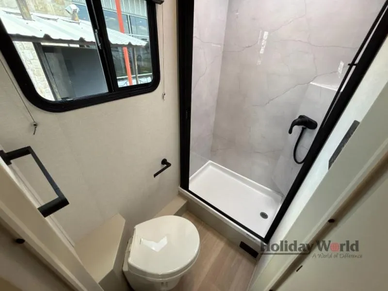 2027 Renegade RV Villagio 25FWC - Photo 4