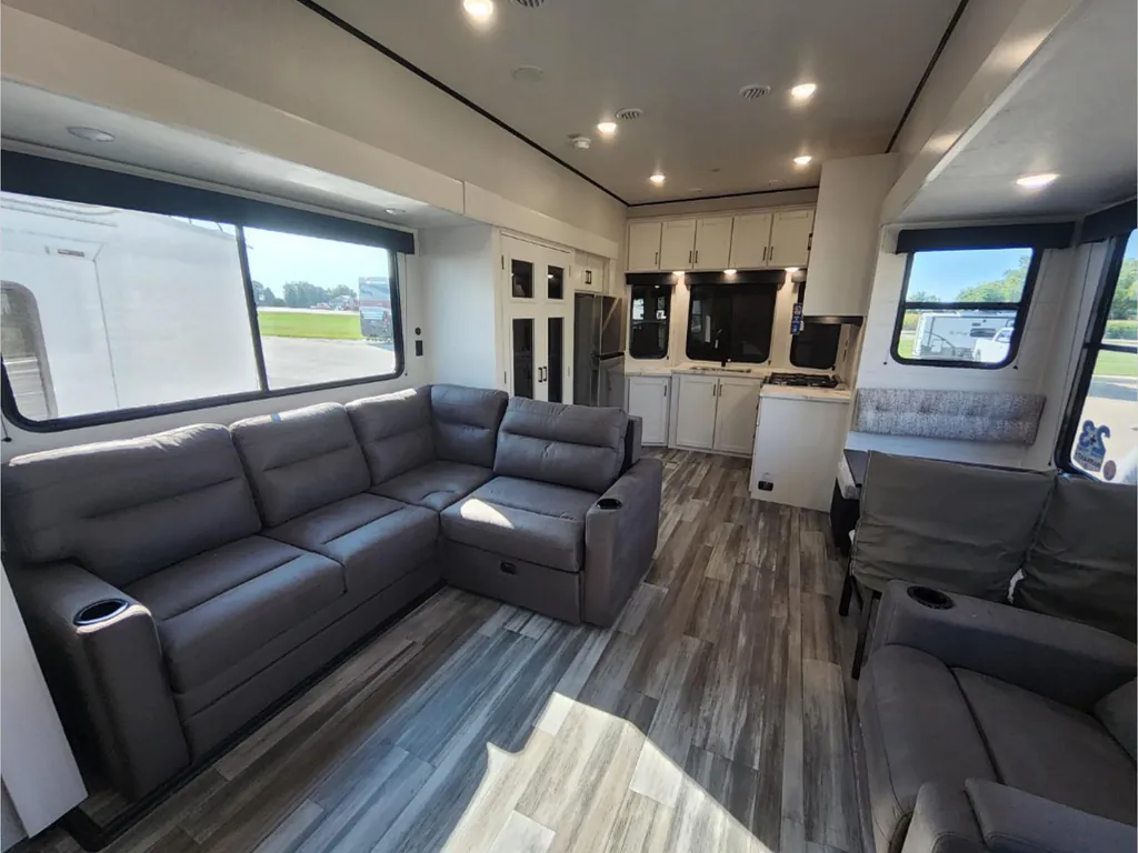 2026 Jayco Jay Flight Bungalow 404LOFT DS, Photos photo 9