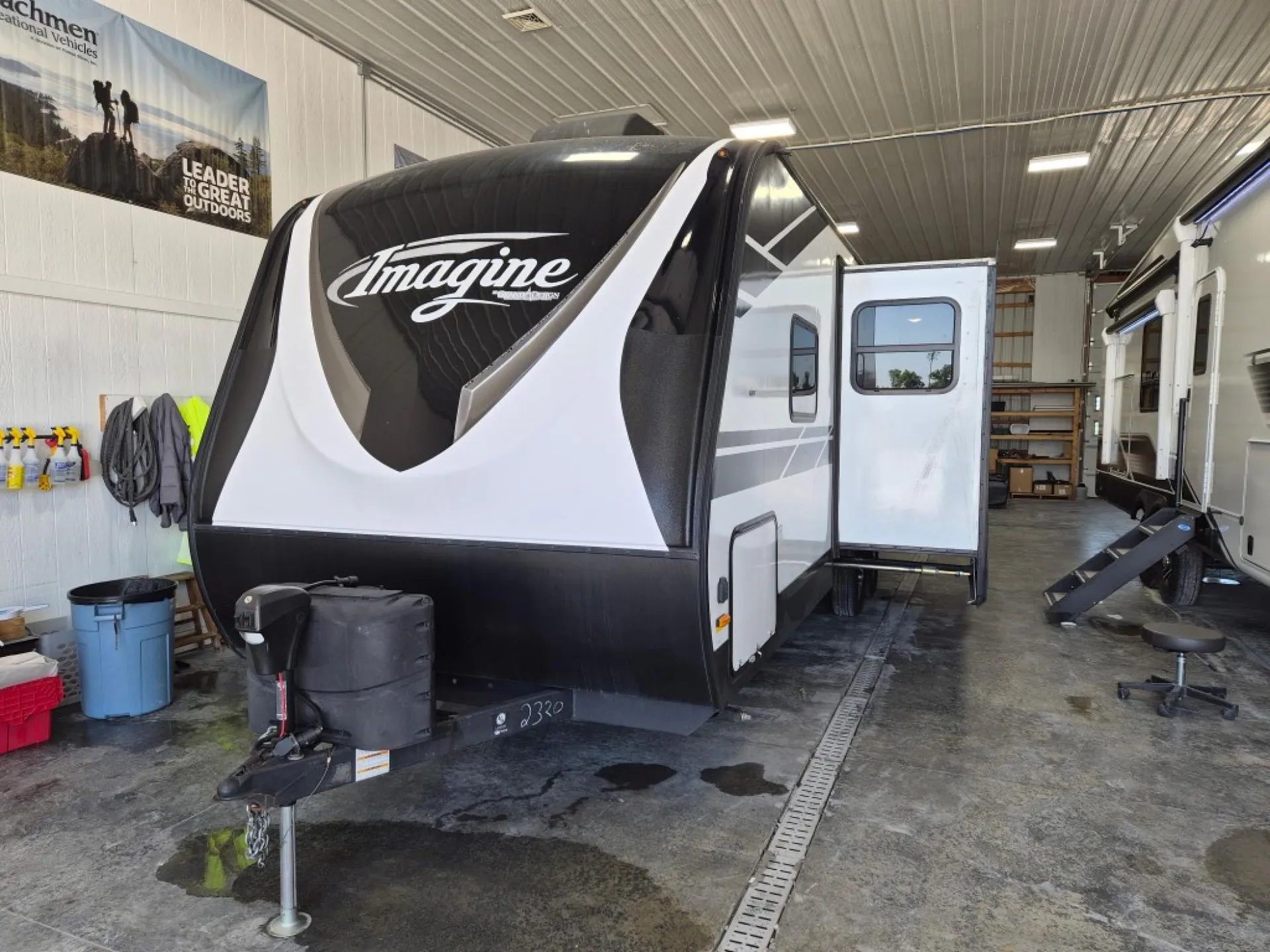 2019 Grand Design Imagine 2800BH - Photo 2