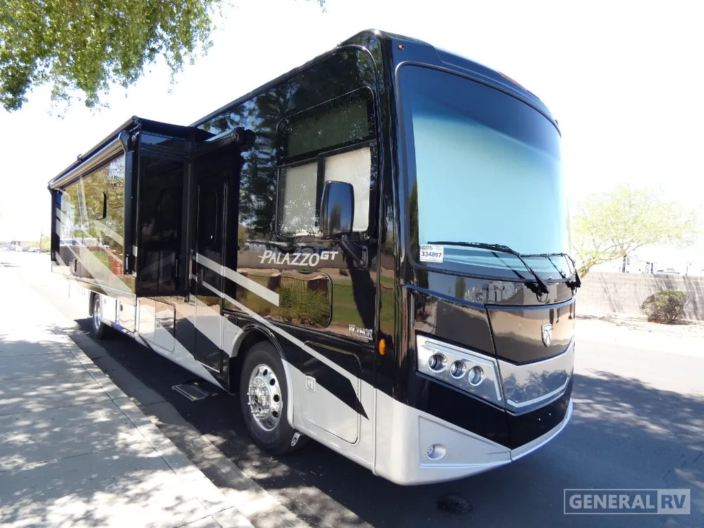 2026 Thor Motor Coach Palazzo GT 37.5 - Photo 2
