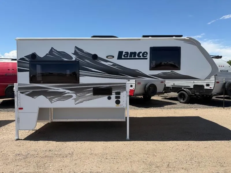 2026 Lance Lance Truck Campers New    850 - Photo 2