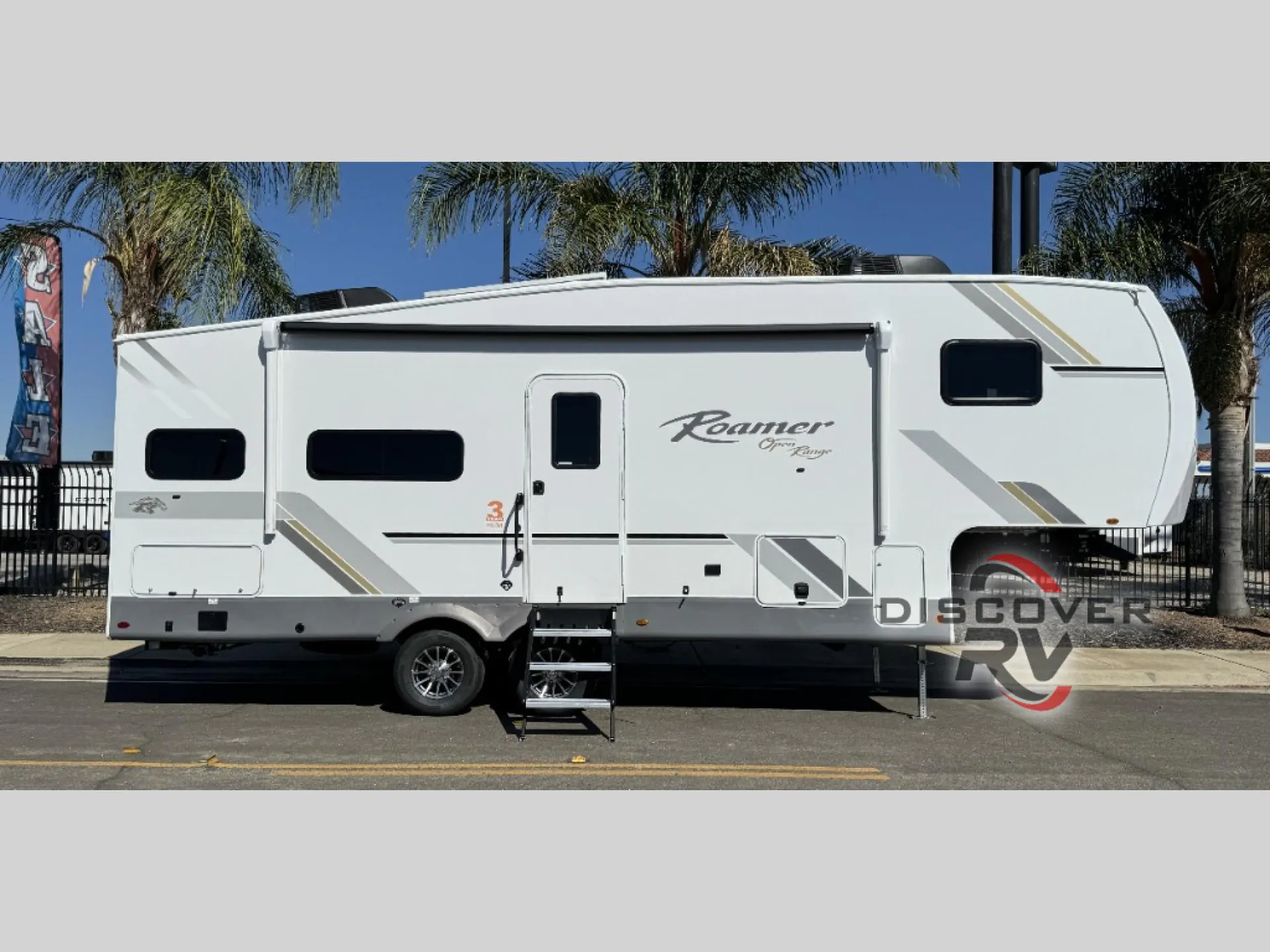 2026 Open Range RV Roamer Light Duty 24MLDS - Photo 3