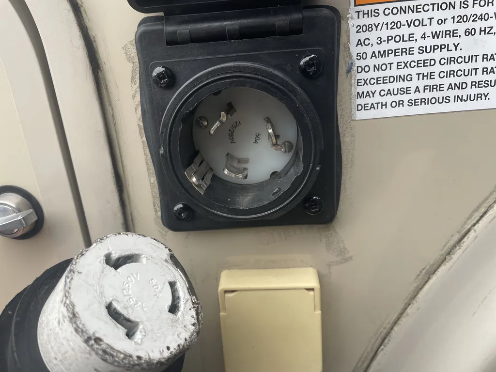 2022 Thor Motor Coach Freedom Traveler A32, Photos photo 28
