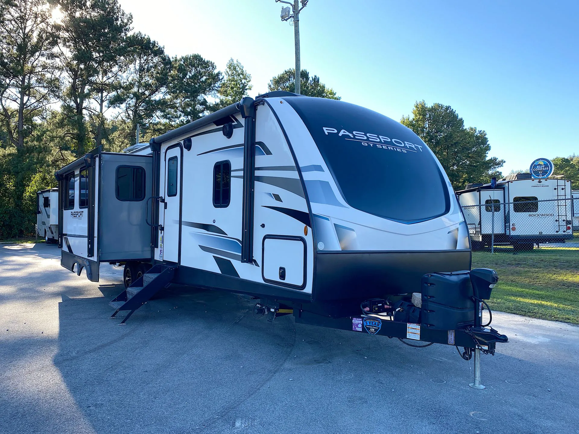 2022 Keystone Passport GT 2870RL - Photo 2