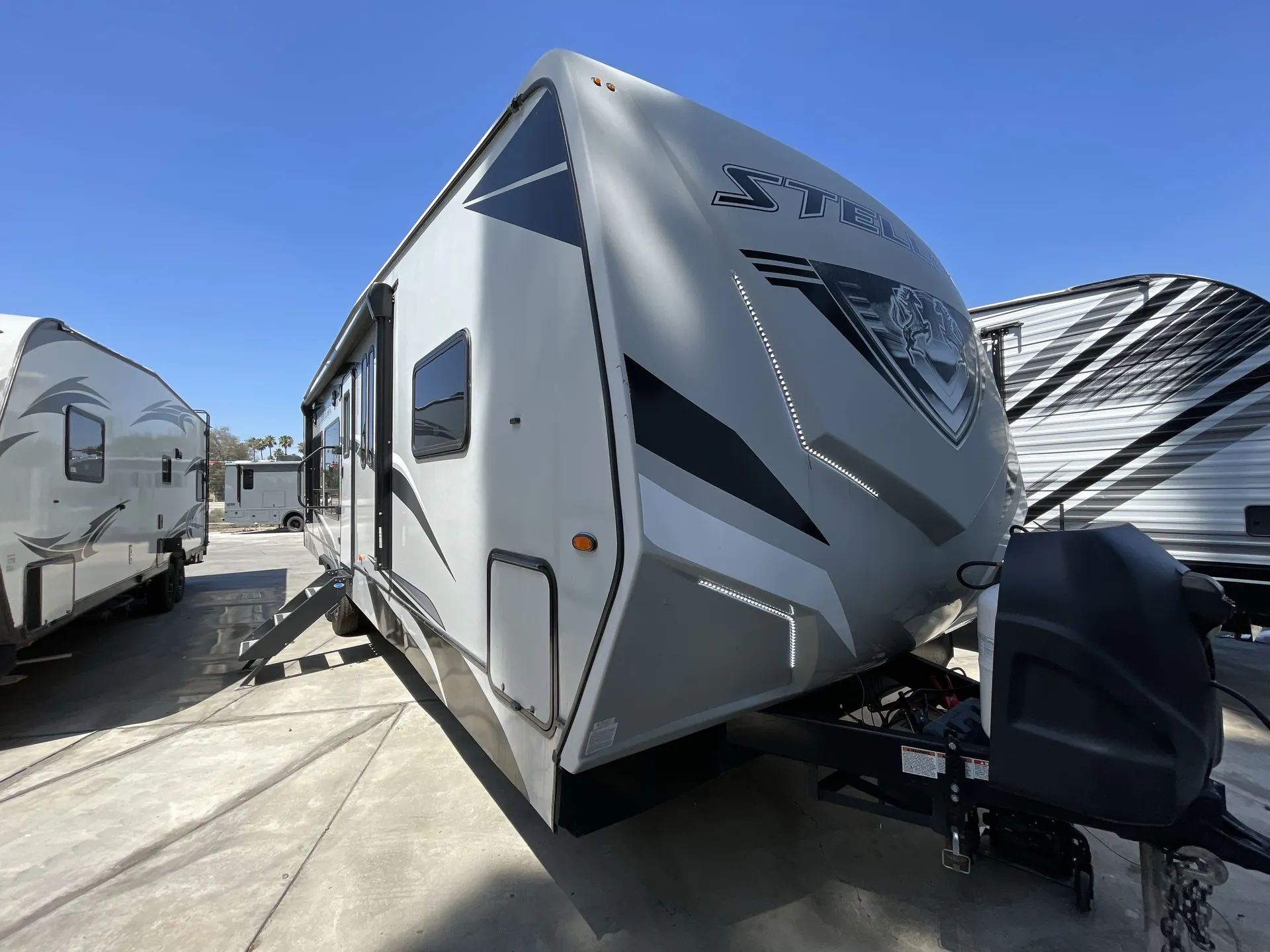 2022 Eclipse Stellar 28KSG dealer photo 1 from Camping World