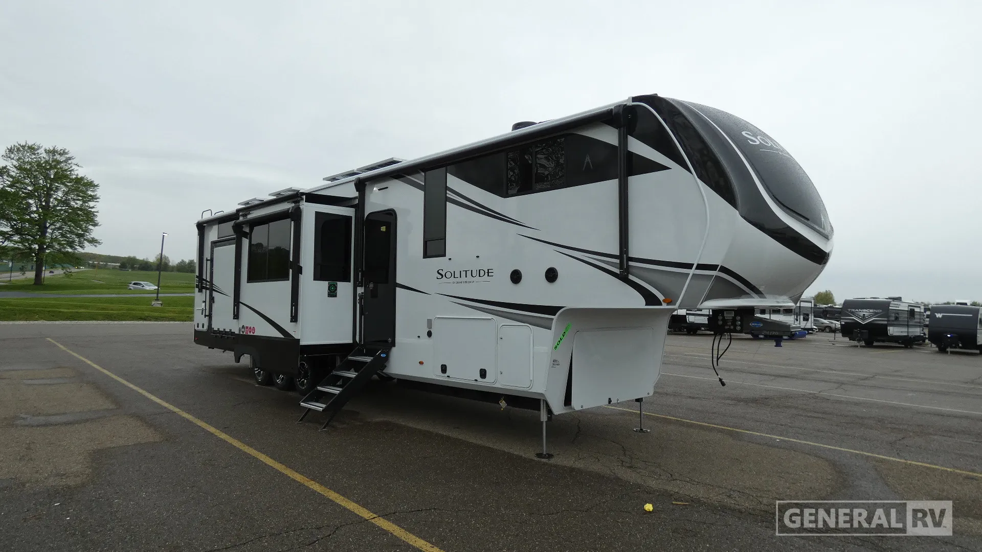 2026 Grand Design Solitude 414LJMJ - Photo 2