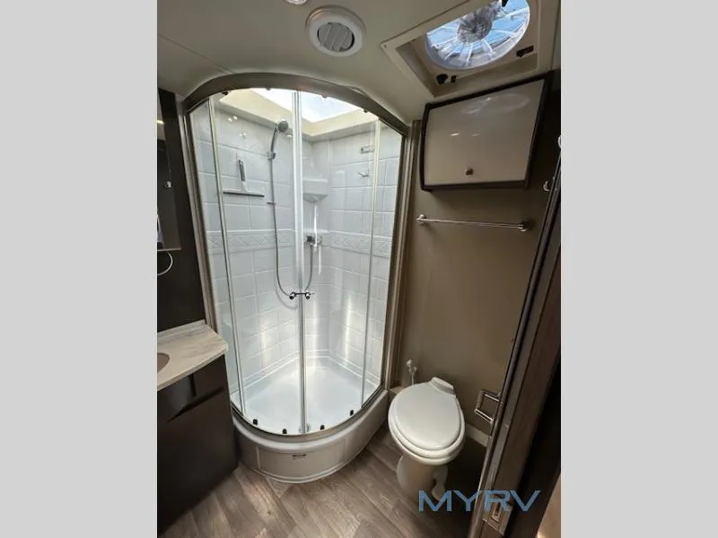 2015 Leisure Travel Unity 24MB - Photo 4