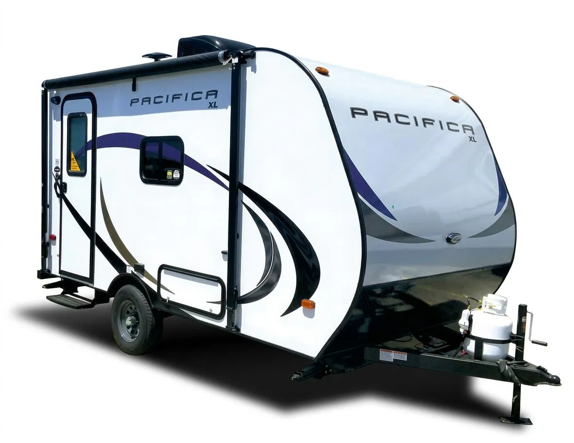 Pacific Coachworks Pacifica XL 16BH exterior