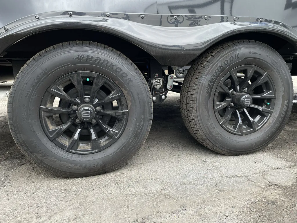 2026 Brinkley Model Ix 20X, Photos photo 2