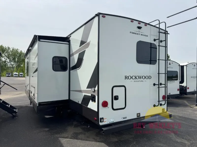 2026 Forest River Rockwood Signature 8263MBR - Photo 4