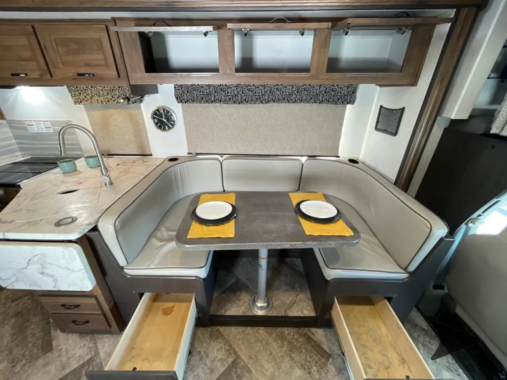 2020 Forest River Sunseeker 3040DS, Photos photo 36