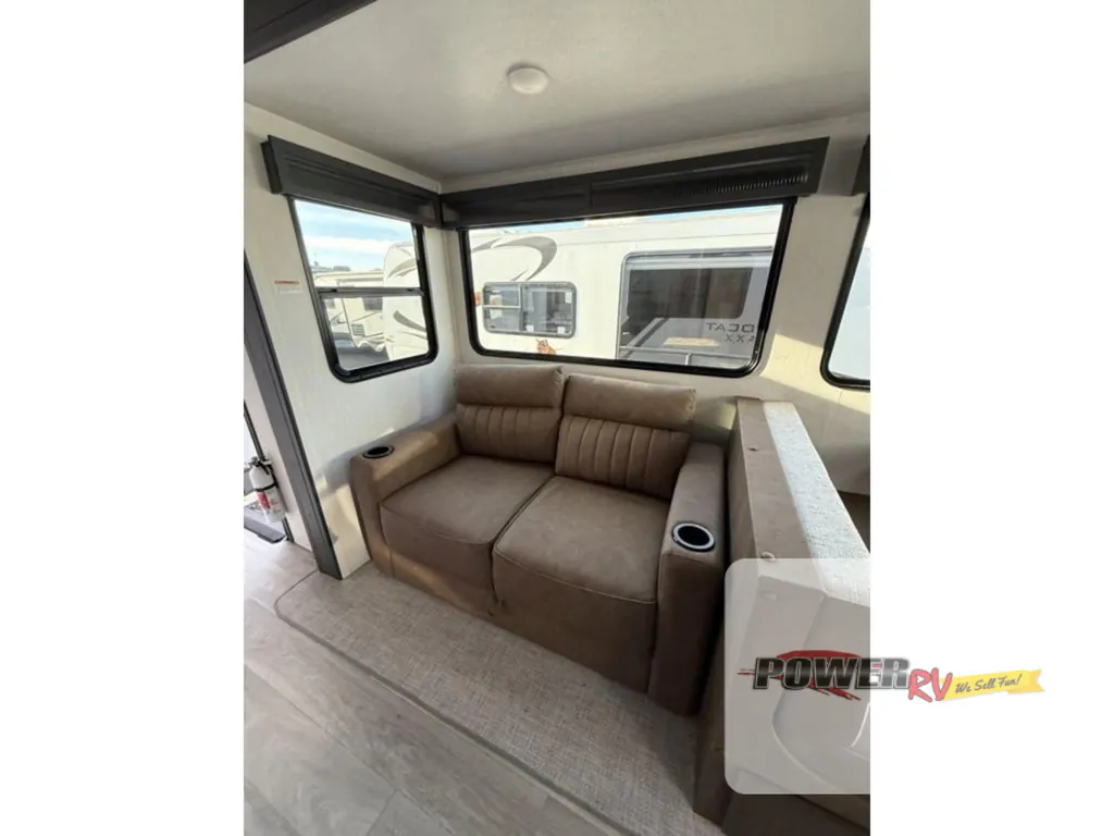 2026 Forest River Wildcat Maxx 305MBX, Photos photo 15