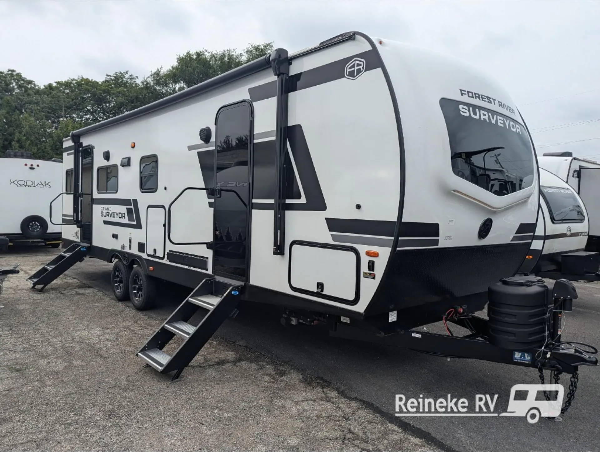 2027 Forest River Grand Surveyor 253RLS - Photo 3